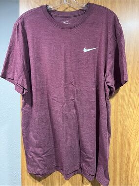 Nike Men's Heather Maroon Short Sleeve Tee with White Swoosh